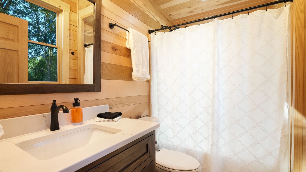 Photo of Bathroom in South Bloomingville