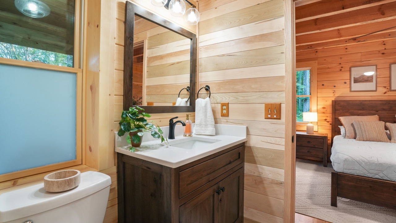 Photo of Bathroom in South Bloomingville