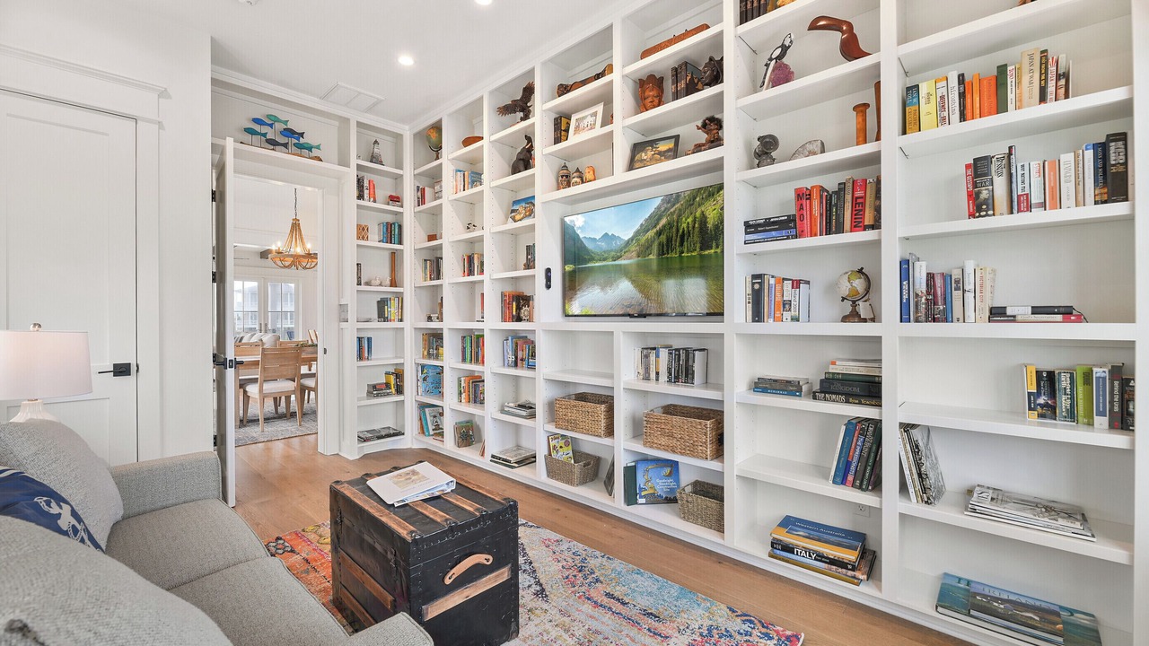 Photo of Livingroom in Red Fish Cove