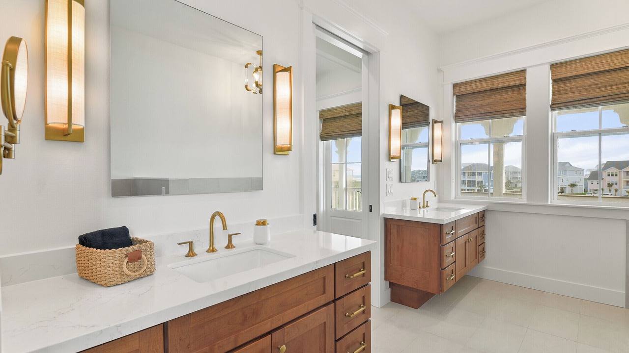 Photo of Bathroom in Red Fish Cove