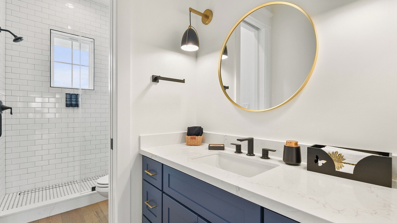 Photo of Bathroom in Red Fish Cove