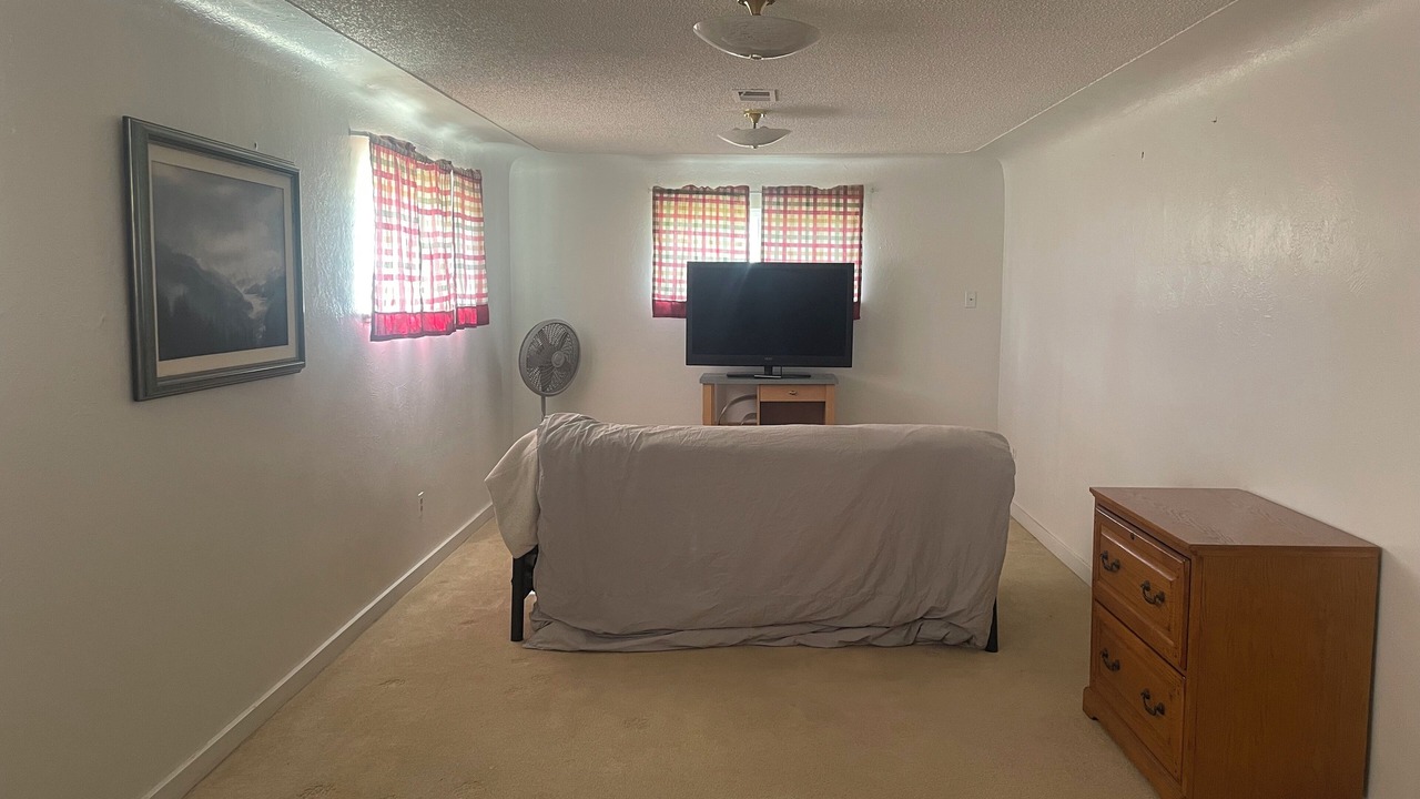 Photo of Bedroom in Pleasant View
