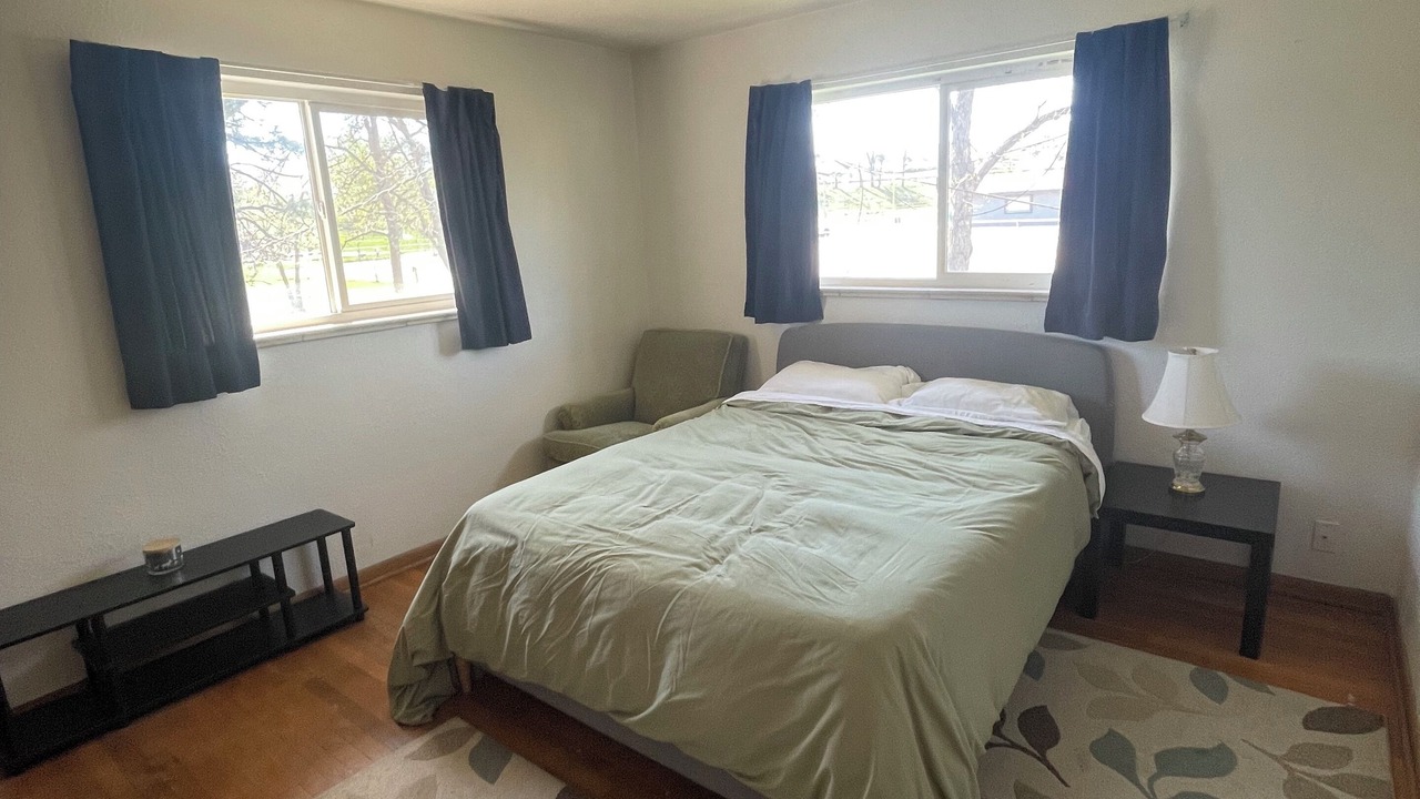 Photo of Bedroom in Pleasant View