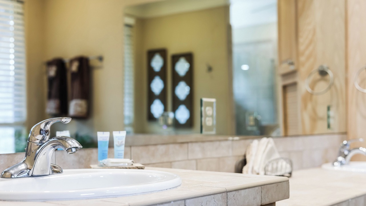 Photo of Bathroom in Point Venture