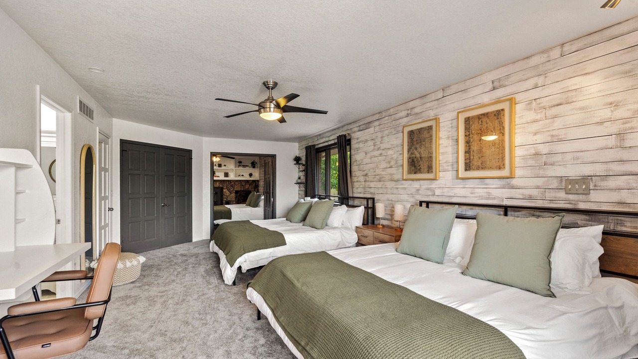 Photo of Bedroom in Scenic Heights