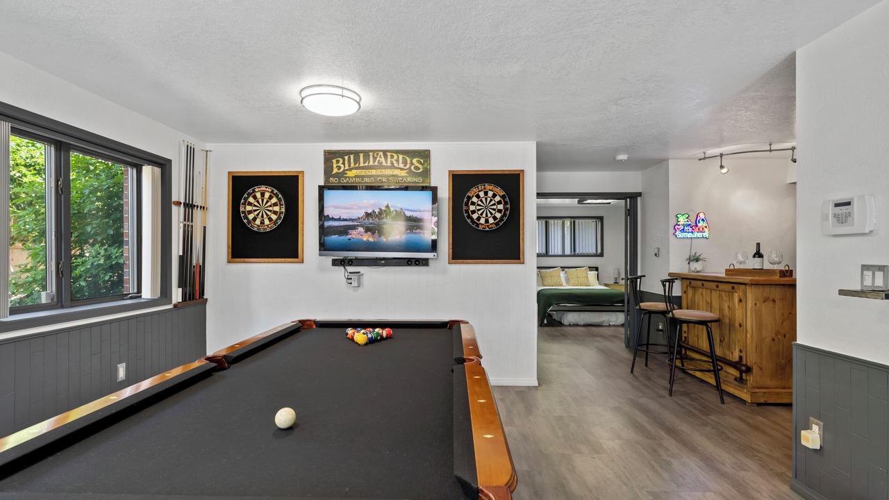 Photo of Bedroom in Scenic Heights