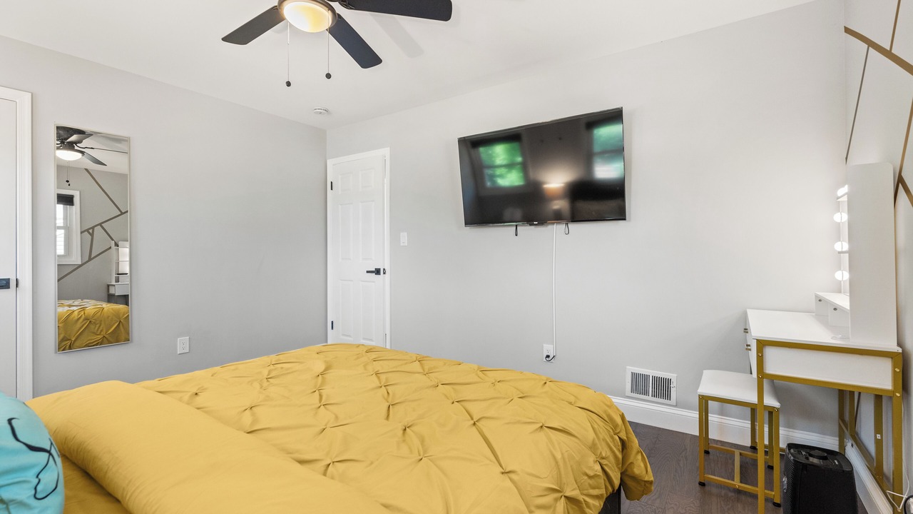 Photo of Bedroom in Oxon Hill