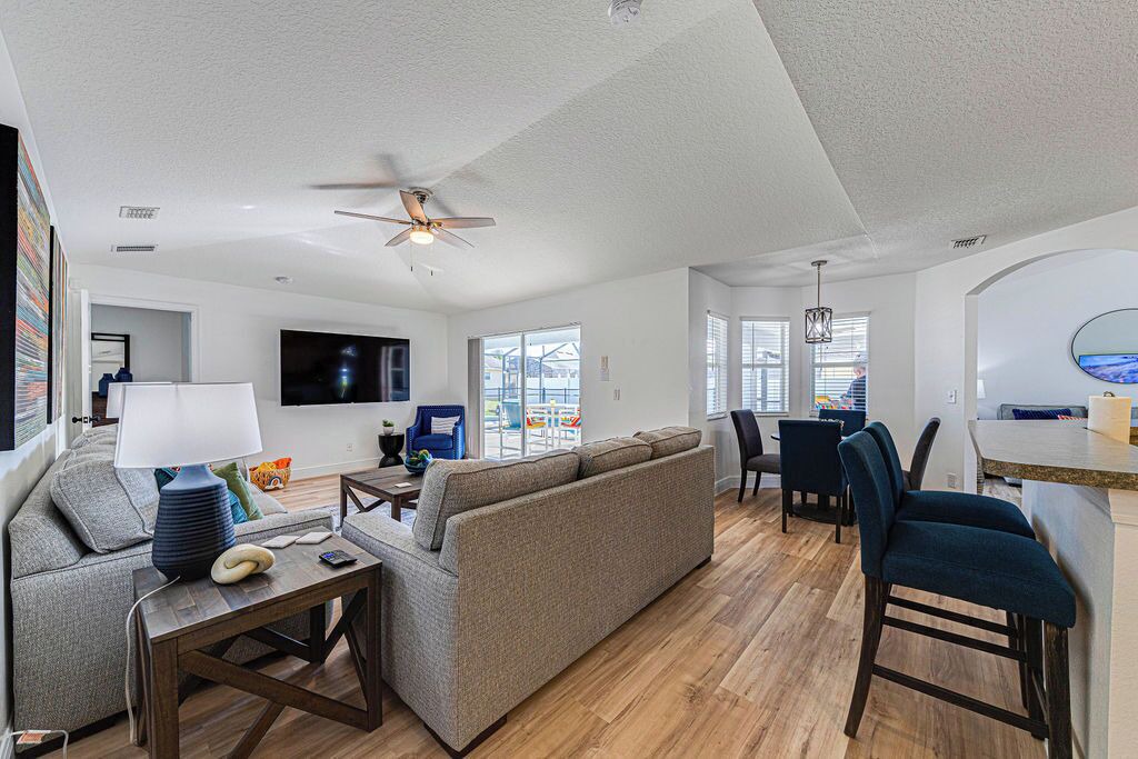Photo of Livingroom in Tuscan Ridge