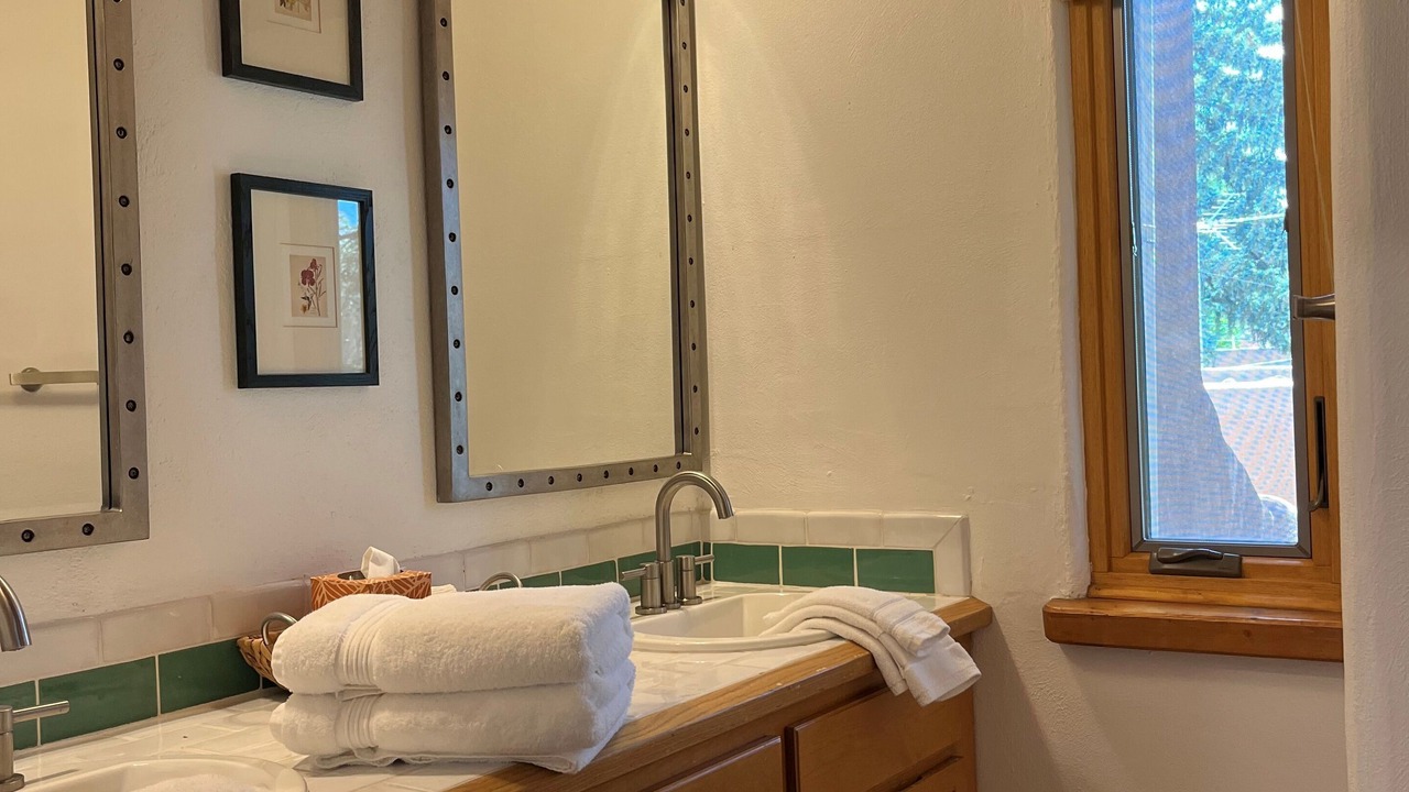 Photo of Bathroom in South Capitol