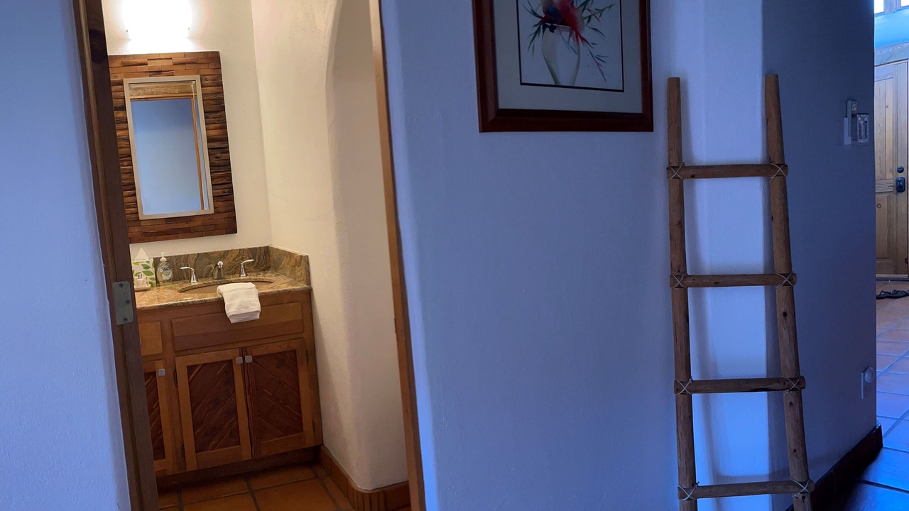 Photo of Bathroom in South Capitol