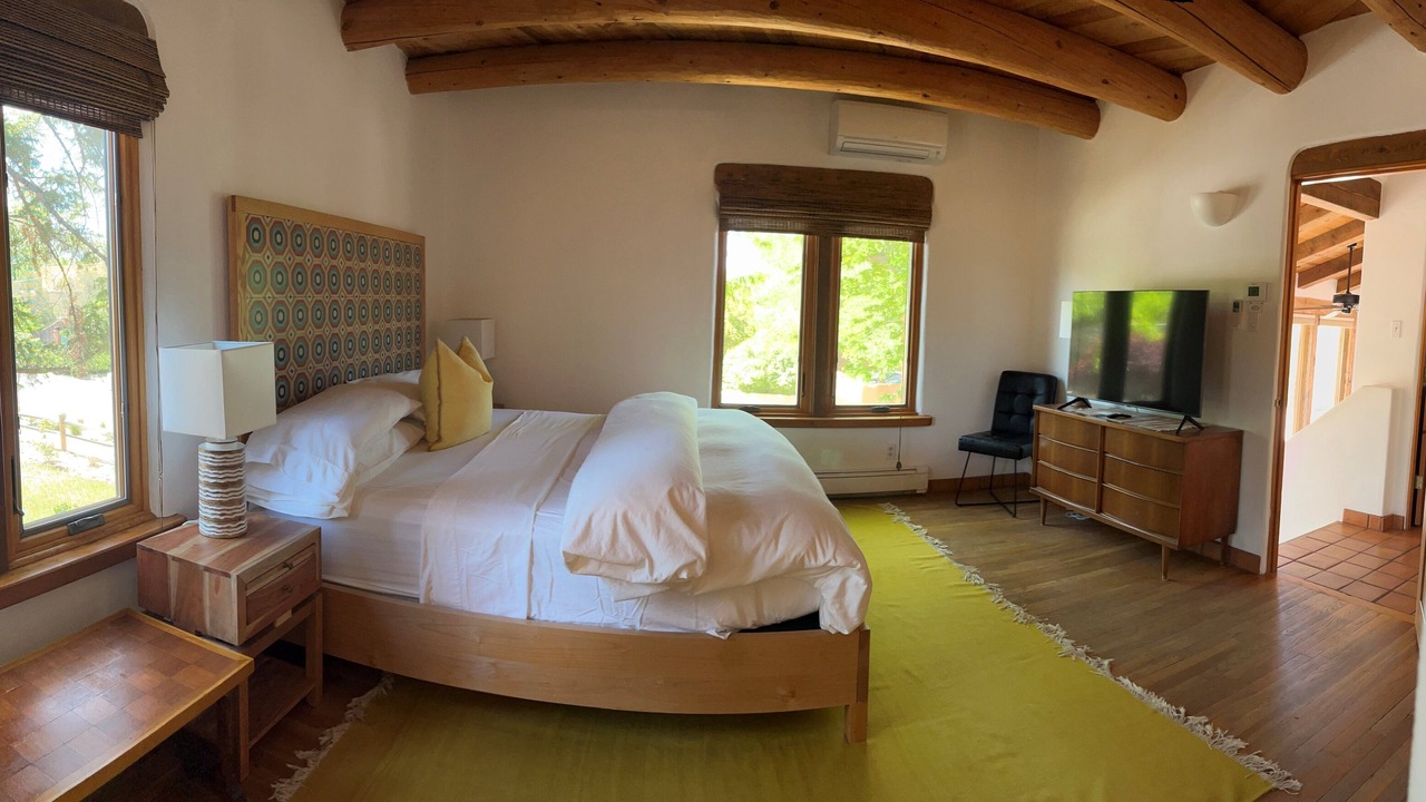 Photo of Bedroom in South Capitol