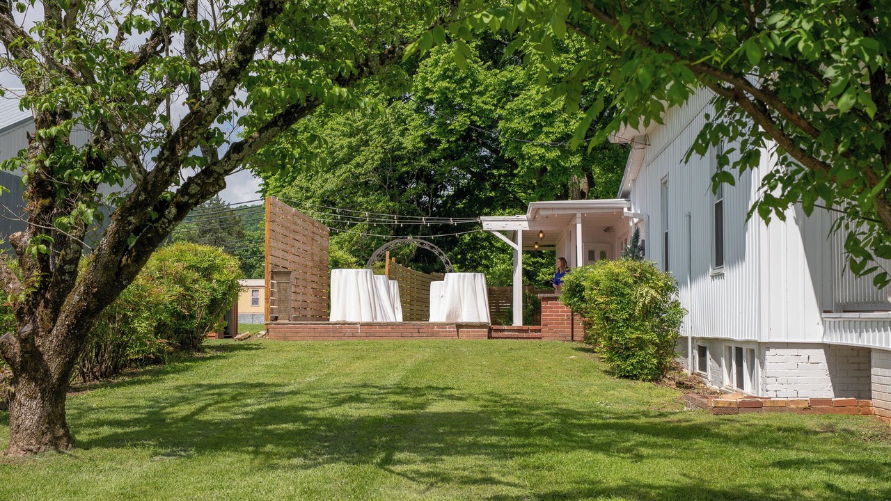 Photo of Outdoor in Doyle