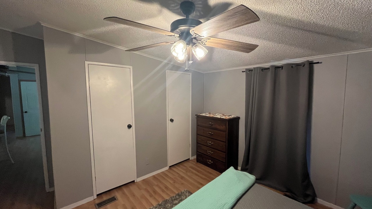 Photo of Bedroom in Sister Lakes