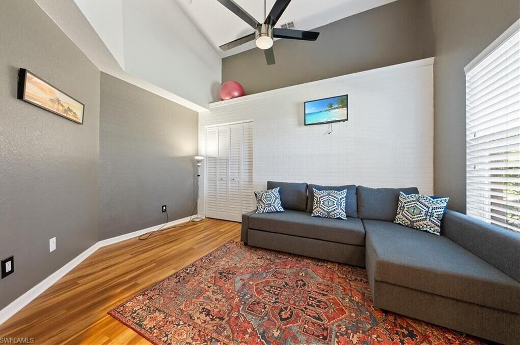 Photo of Livingroom in Kings Lake