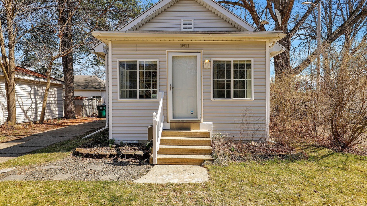 Photo of Outdoor in Lansing