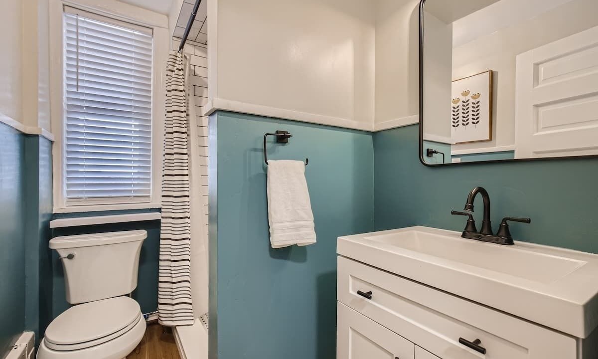 Photo of Bathroom in Congress Park