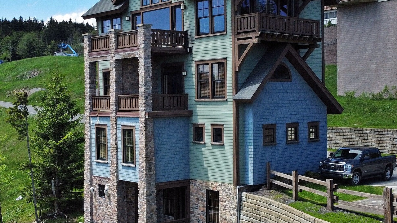 Photo of Outdoor in Snowshoe