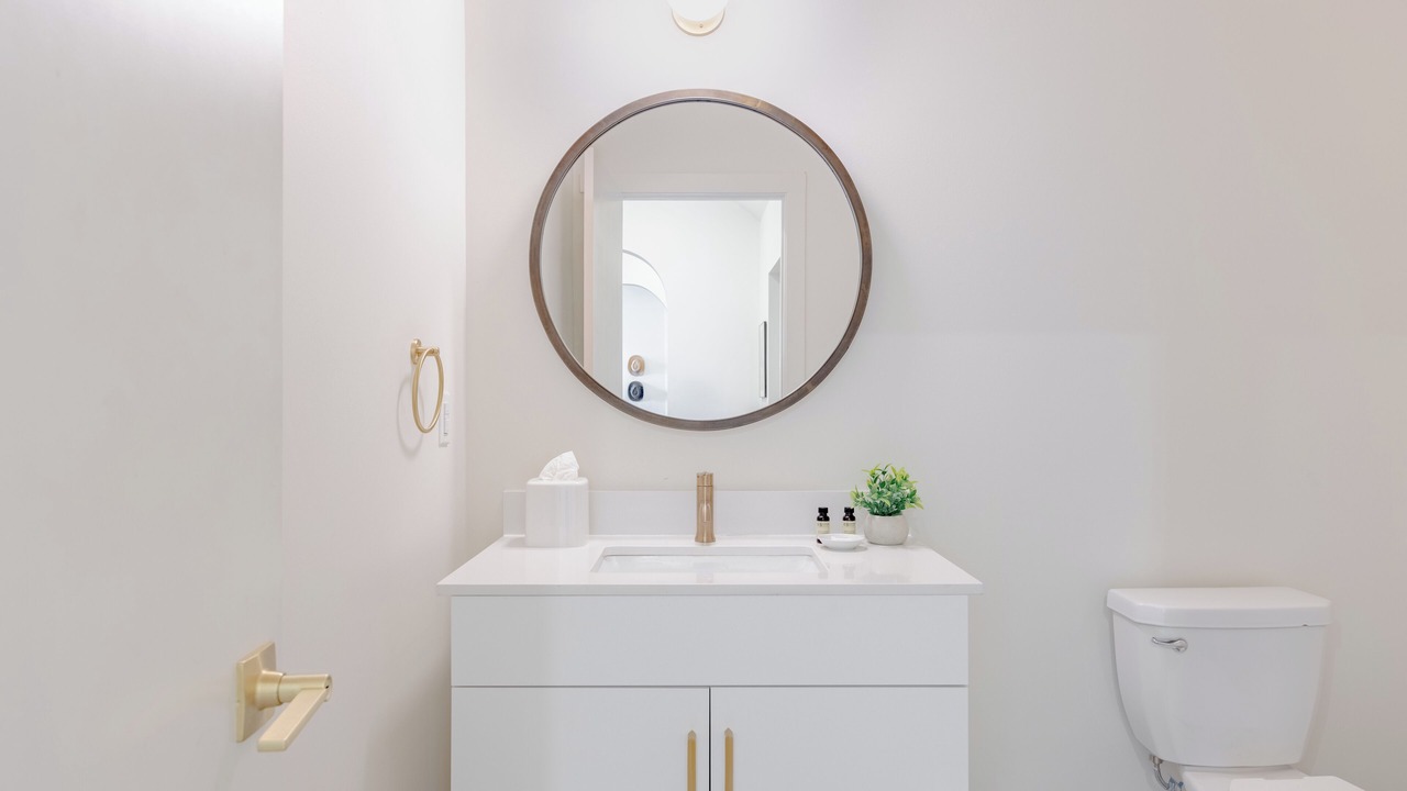 Photo of Bathroom in Five Points