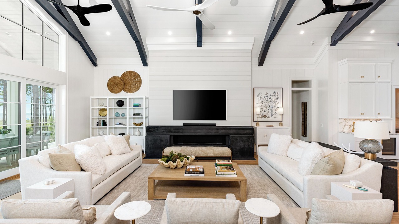 Photo of Livingroom in Sea Pines