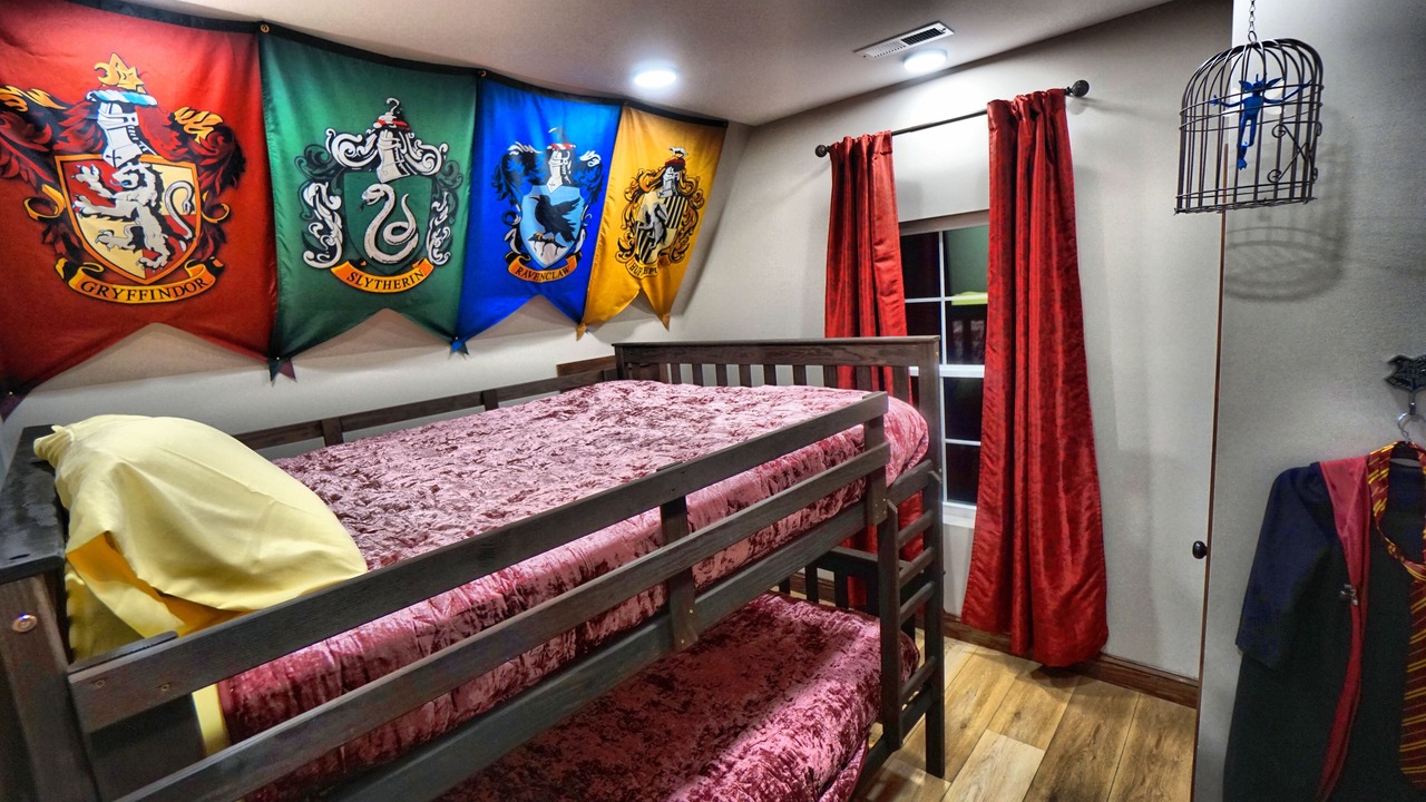 Photo of Bedroom in Kodak