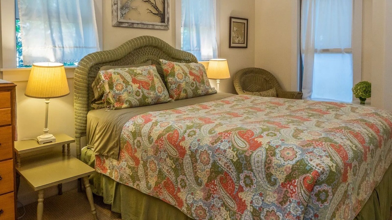 Photo of Bedroom in Salsbury Cove