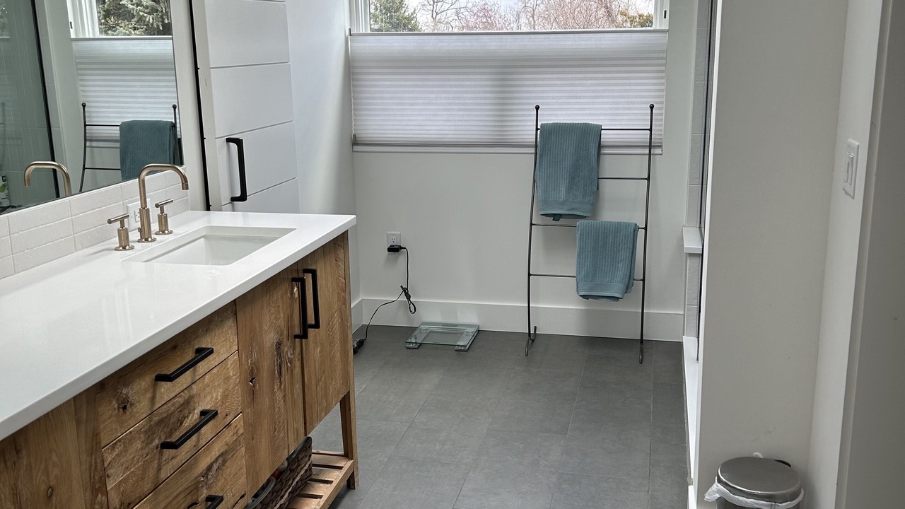 Photo of Bathroom in Green Meadows