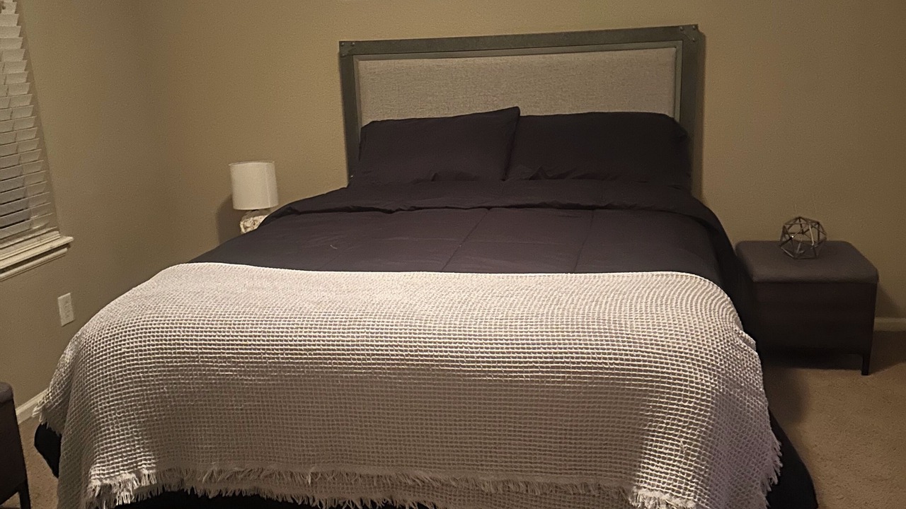 Photo of Bedroom in Aurora