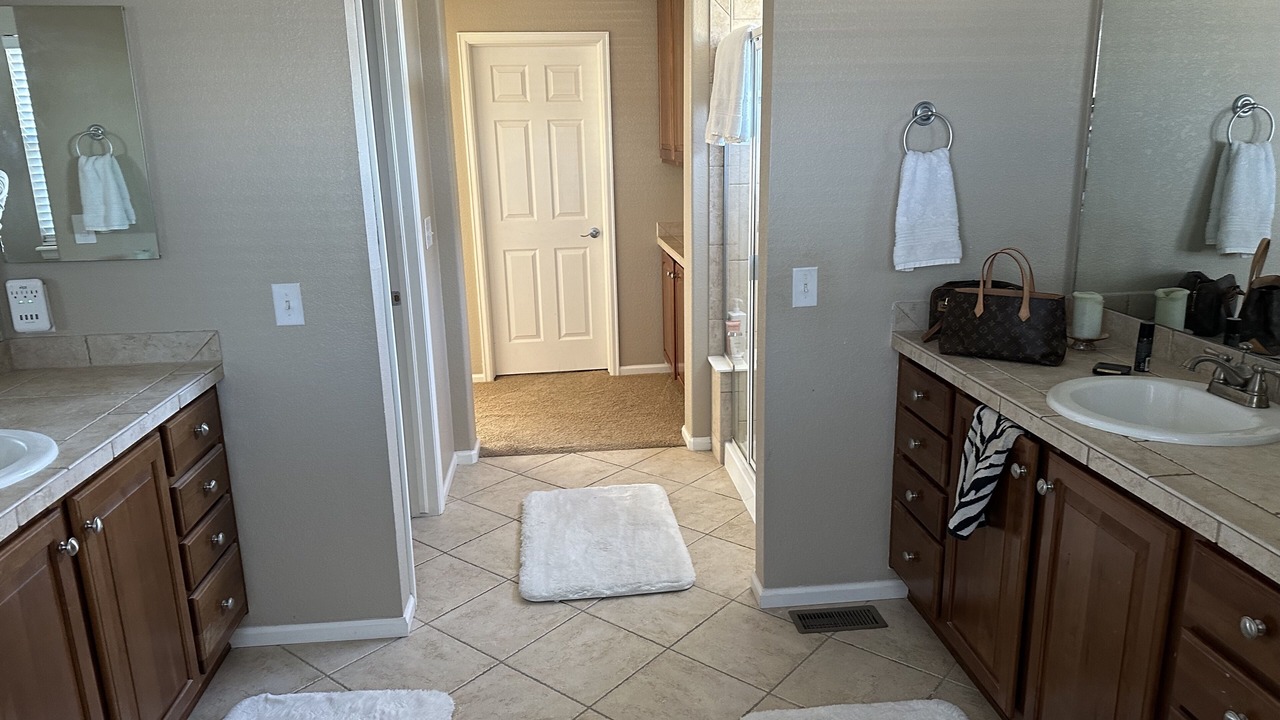 Photo of Bathroom in Aurora