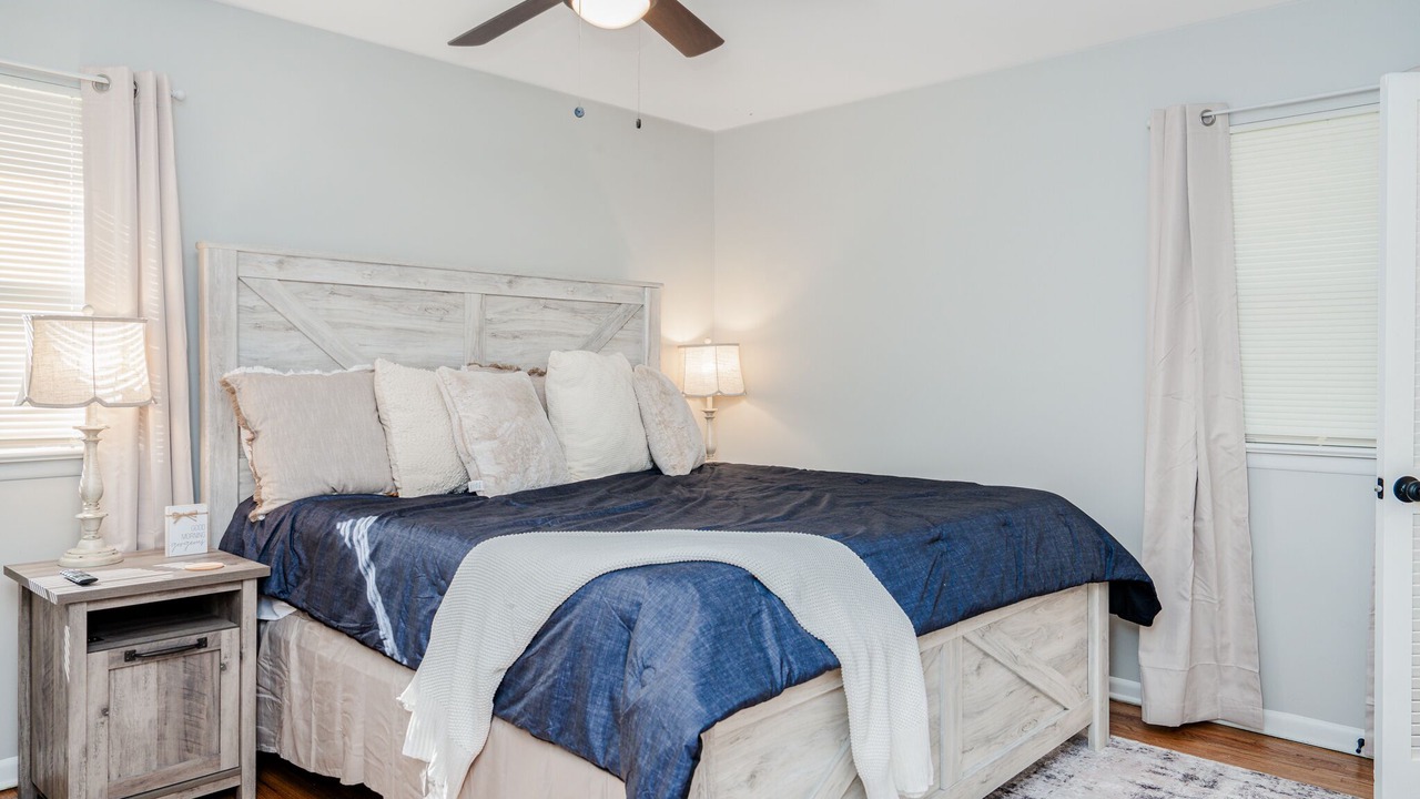 Photo of Bedroom in Alabaster