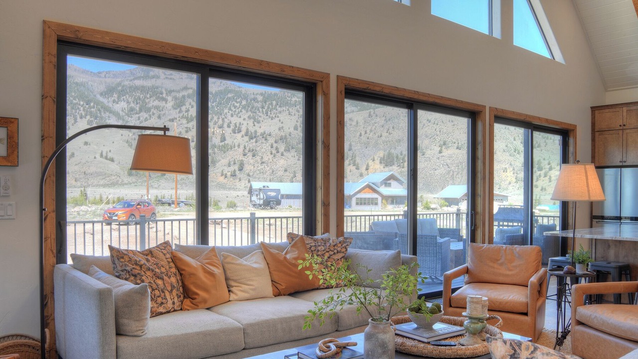 Photo of Livingroom in Creede