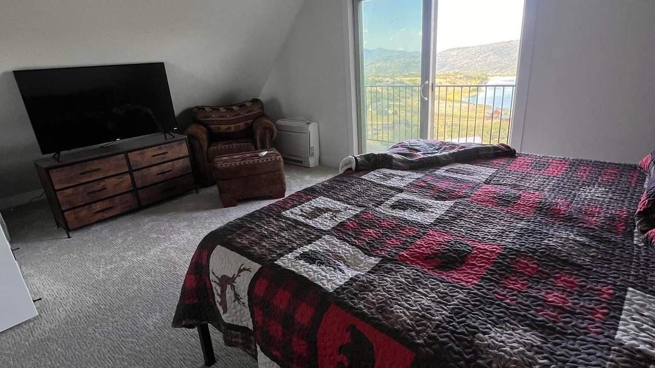 Photo of Bedroom in Timber Lakes