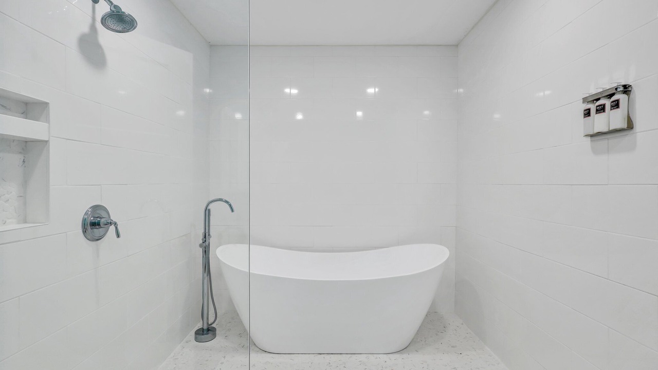 Photo of Bathroom in Saint Simons Island