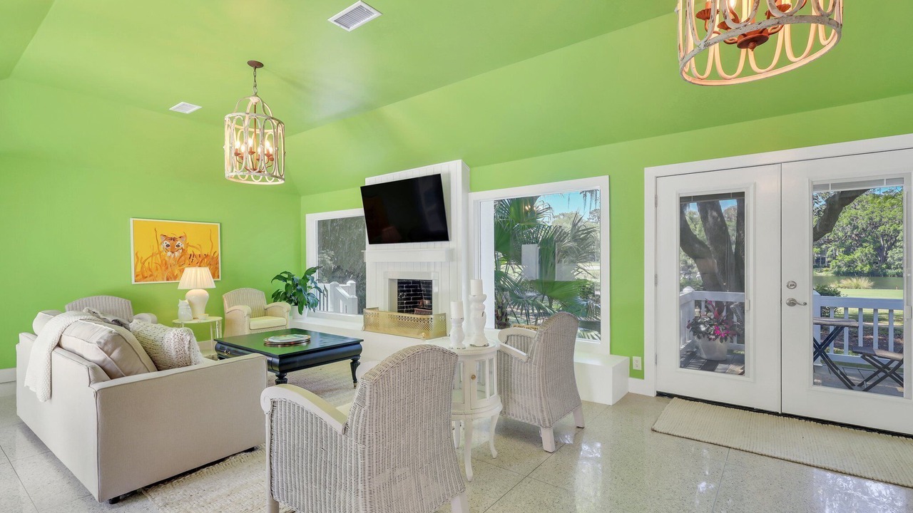Photo of Livingroom in Saint Simons Island