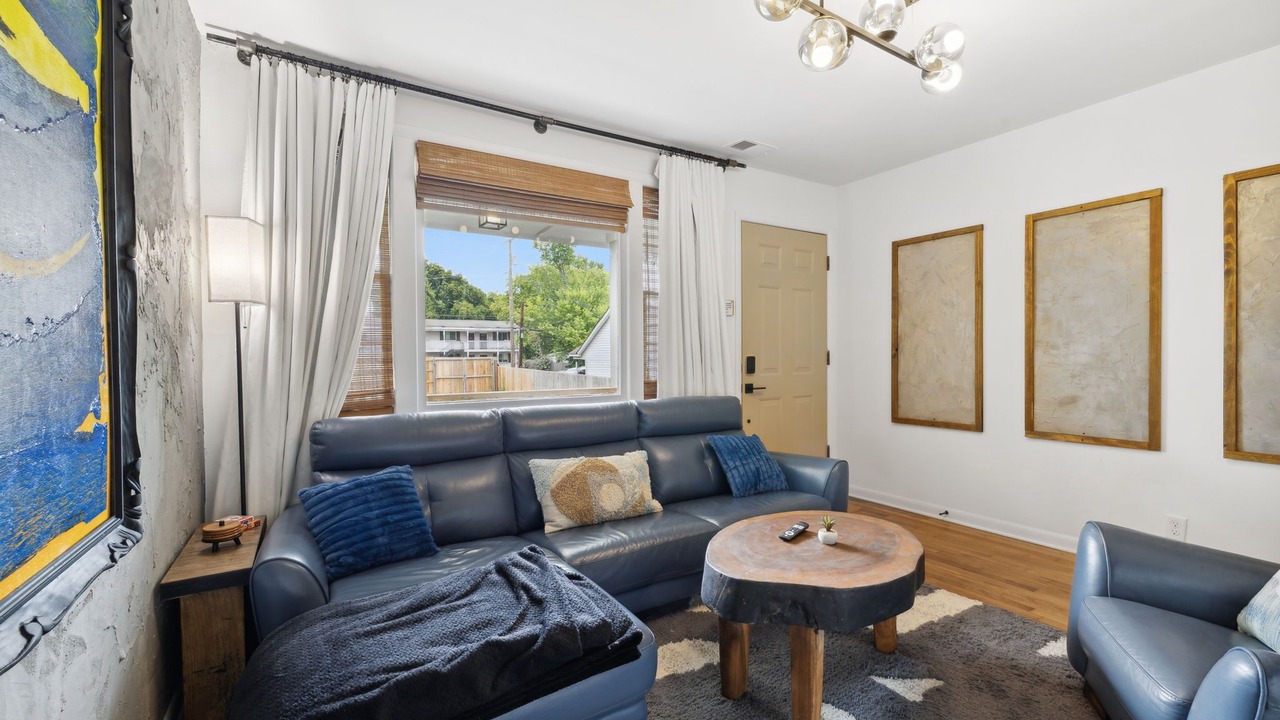 Photo of Livingroom in Madison