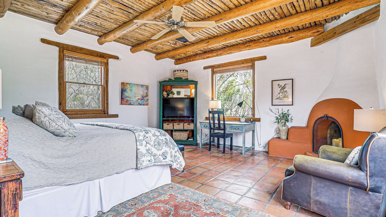 Photo of Bedroom in Mesilla Park