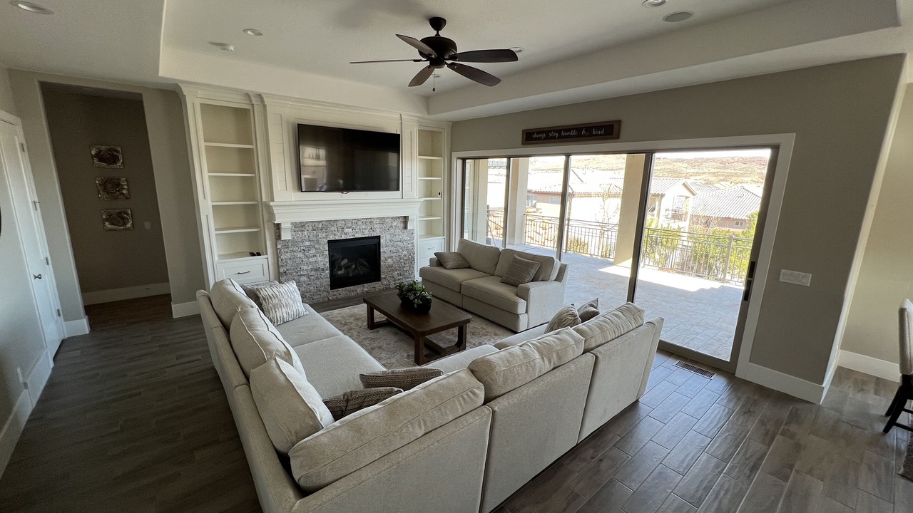 Photo of Livingroom in Green Springs