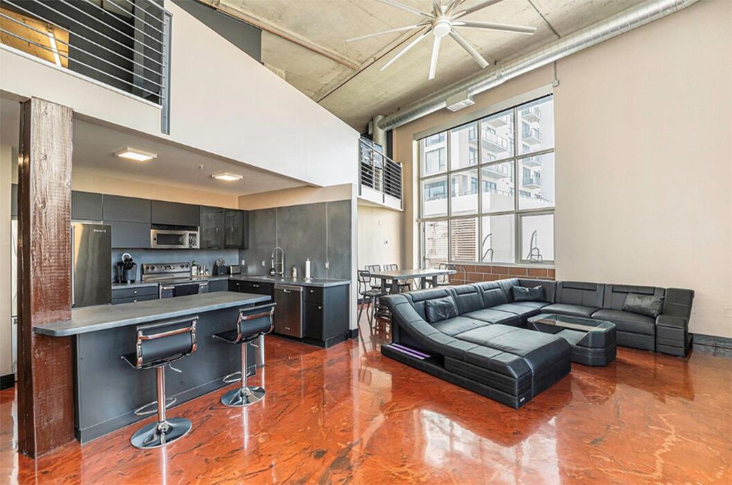 Photo of Livingroom in Golden Triangle