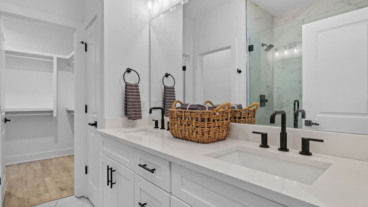 Photo of Bathroom in Charlotte Park