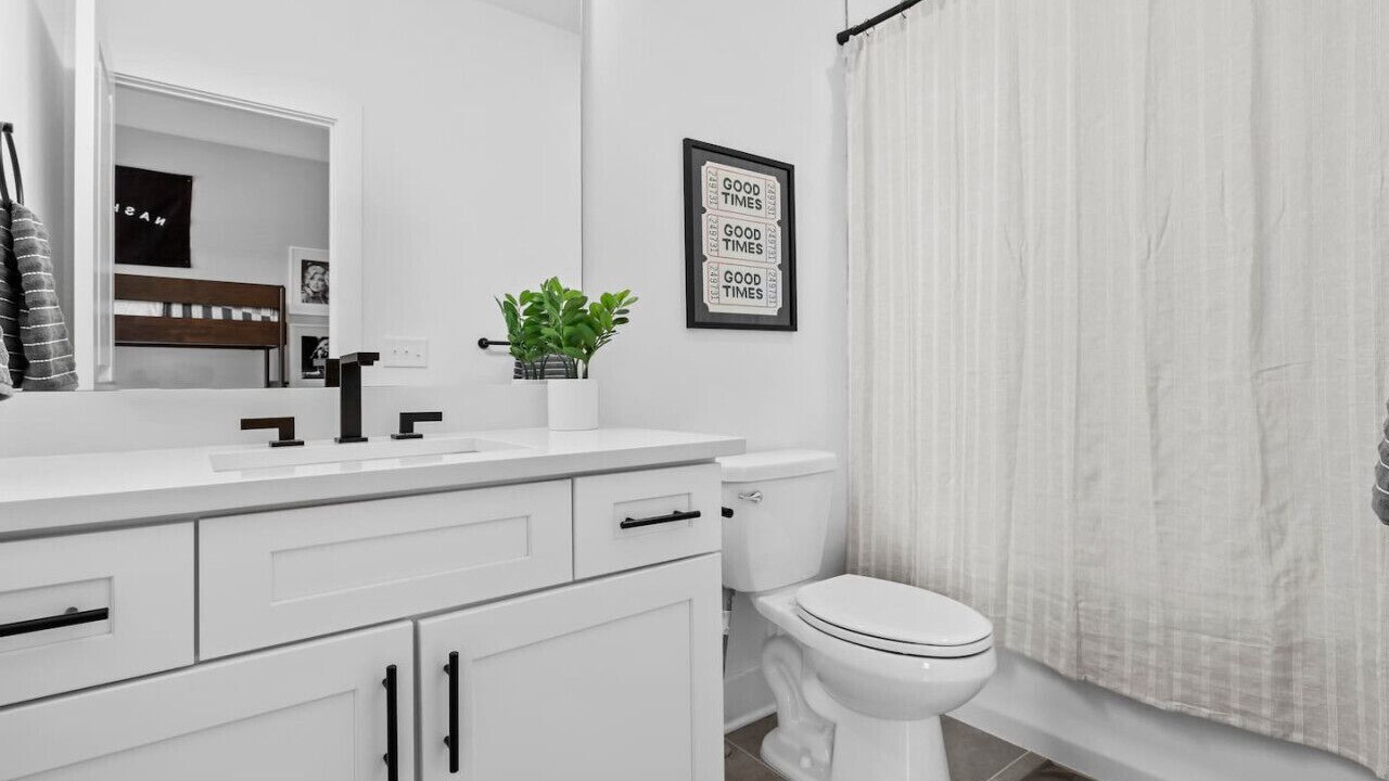 Photo of Bathroom in Charlotte Park