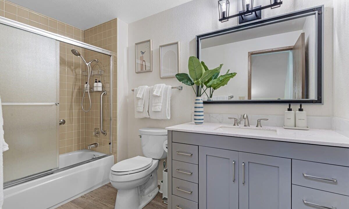 Photo of Bathroom in Viewpoint