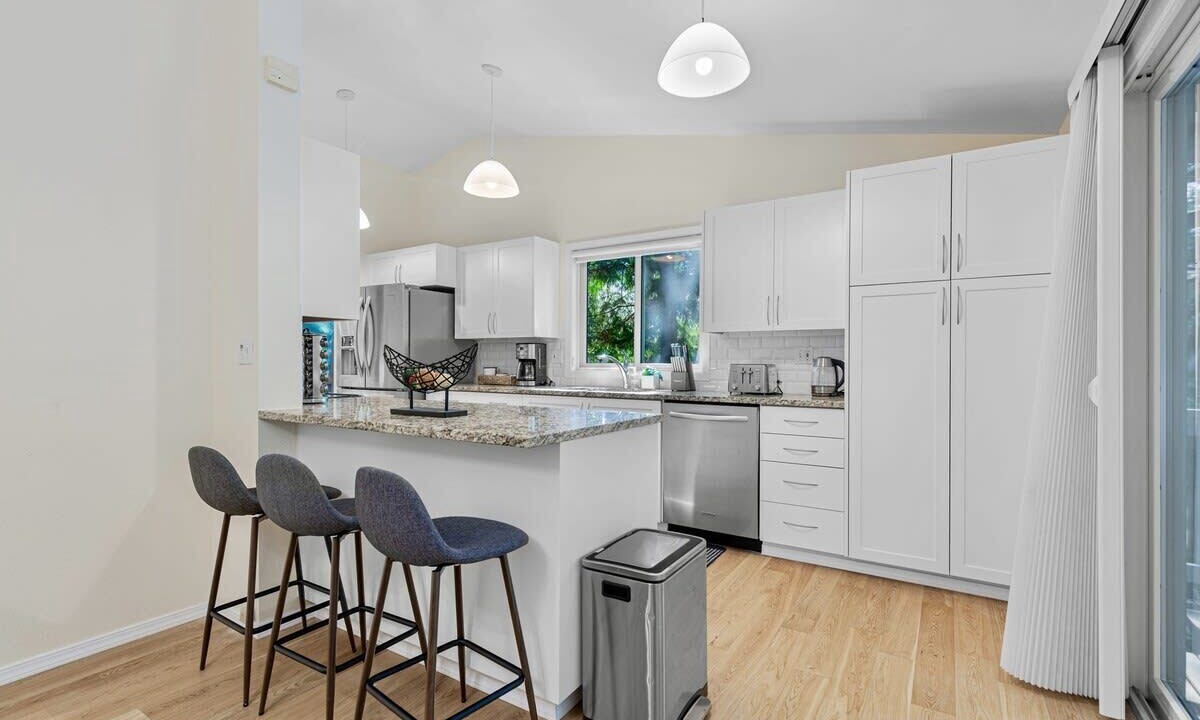 Photo of Kitchen in Viewpoint