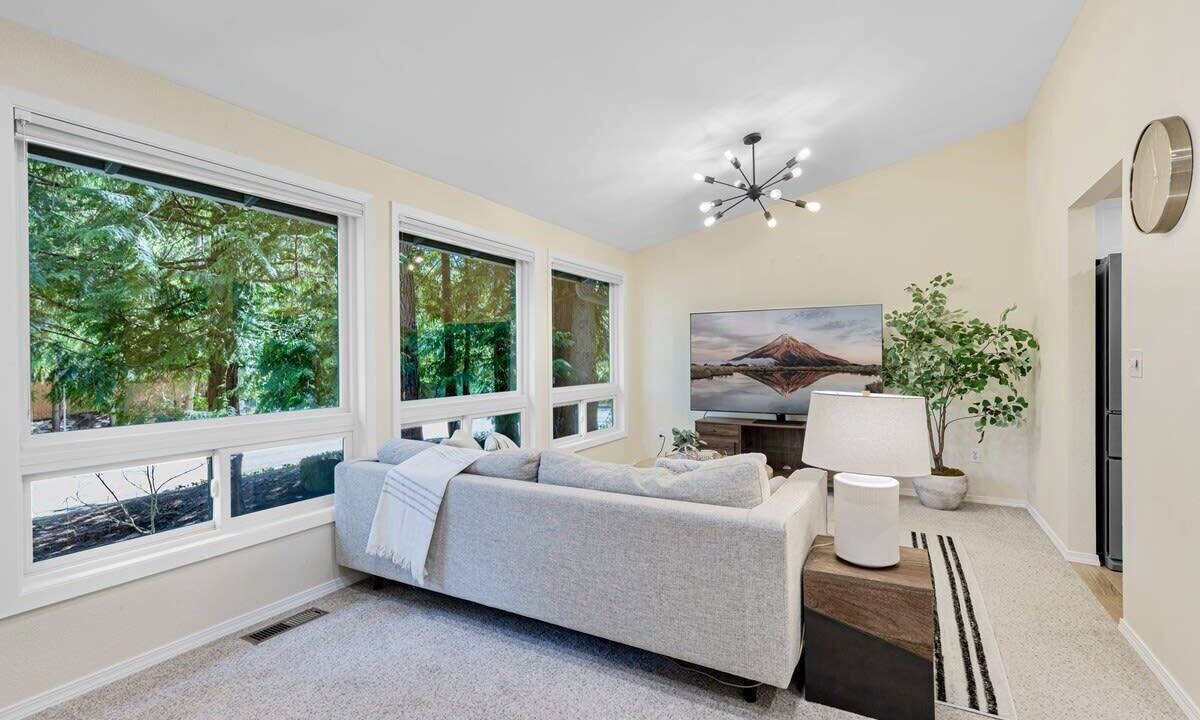 Photo of Livingroom in Viewpoint
