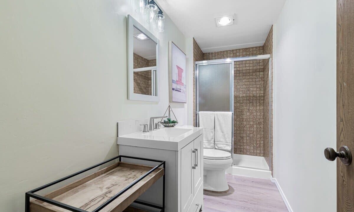 Photo of Bathroom in Viewpoint