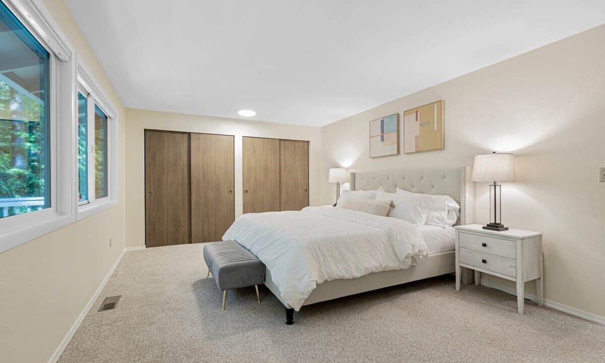 Photo of Bedroom in Viewpoint