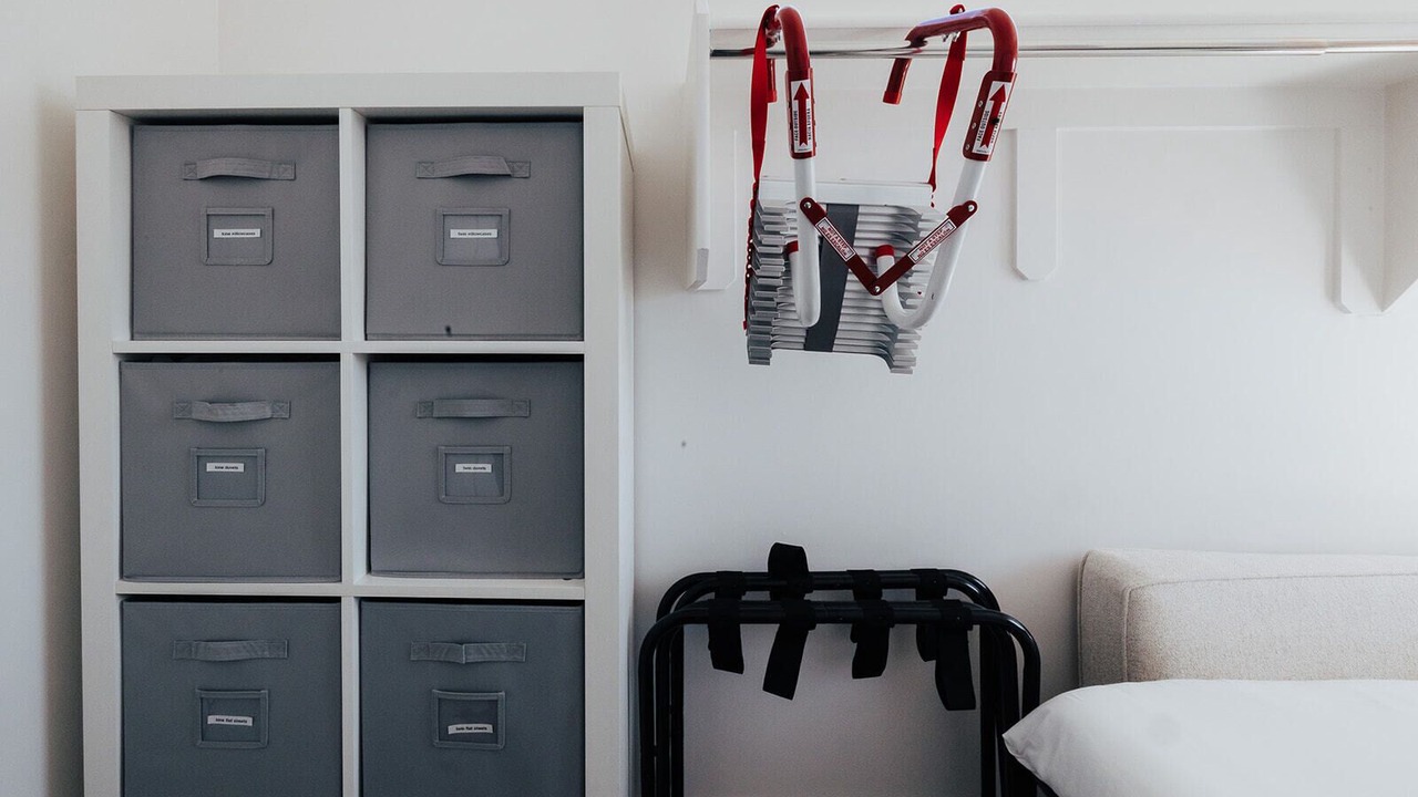 Photo of Bedroom in People's Freeway