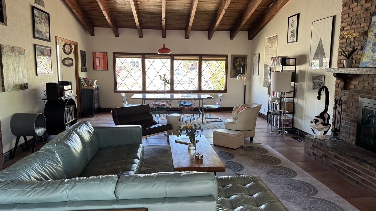 Photo of Livingroom in Sandia Ridge