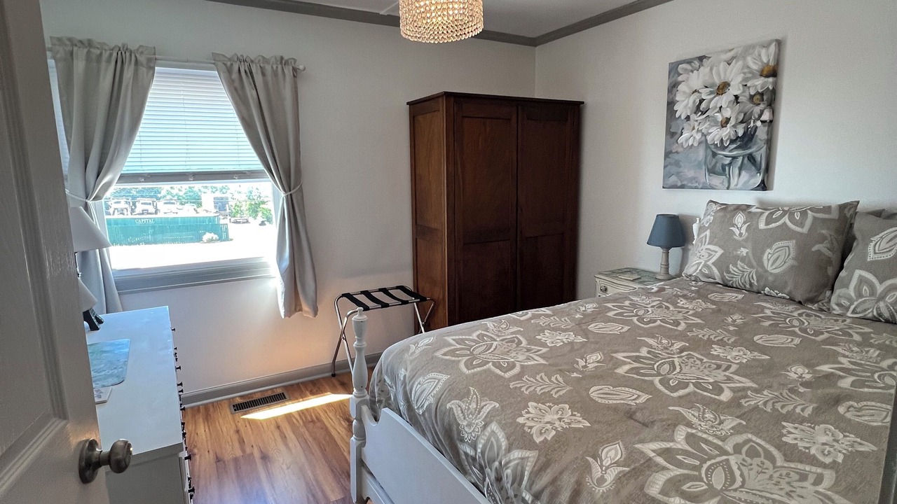 Photo of Bedroom in Hot Springs