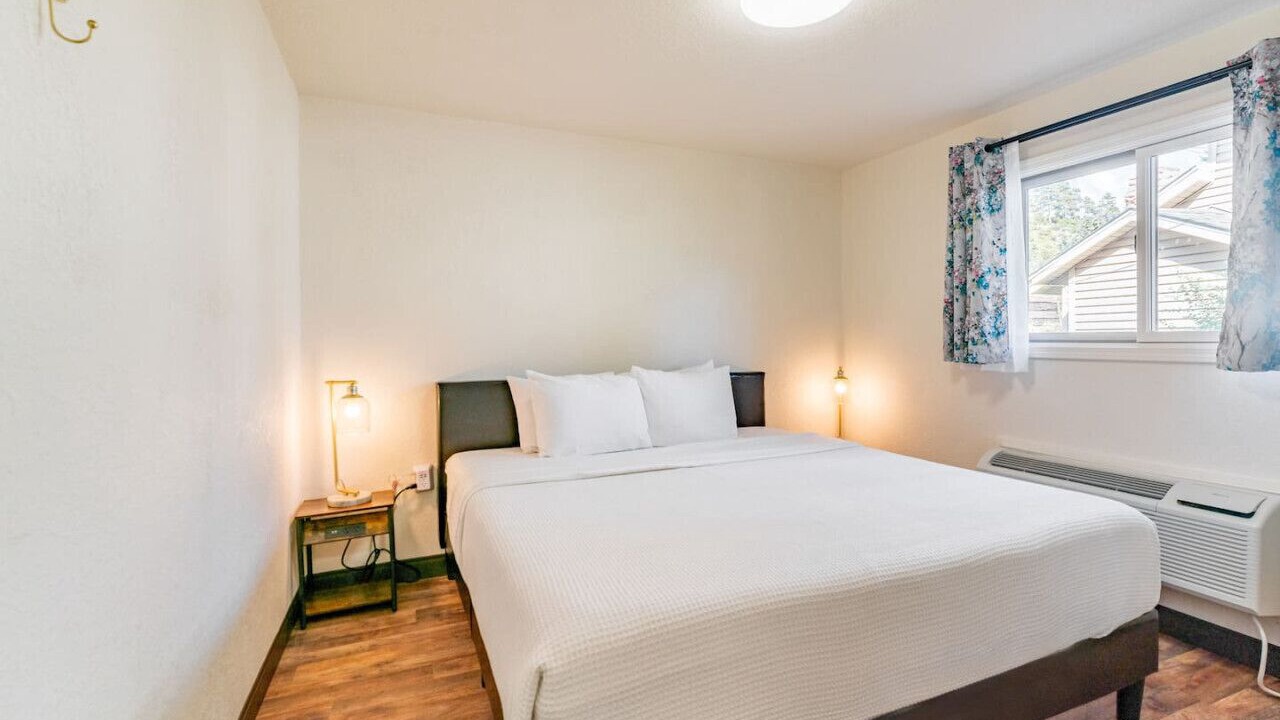Photo of Bedroom in Green Mountain Falls