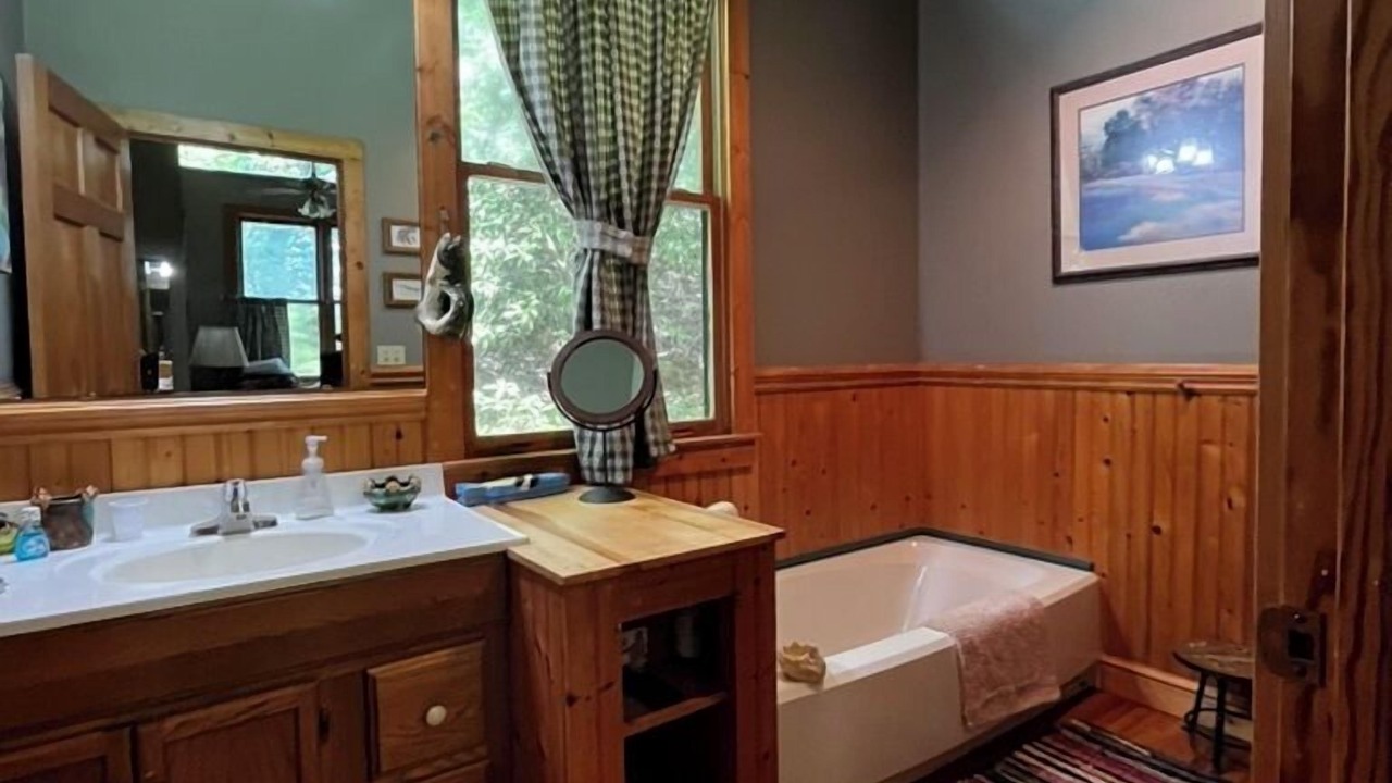 Photo of Bathroom in Salem