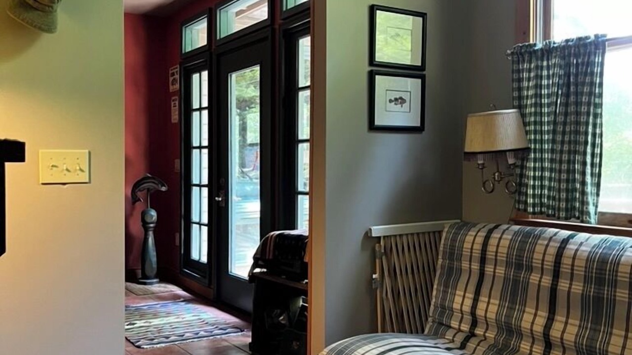 Photo of Livingroom in Salem